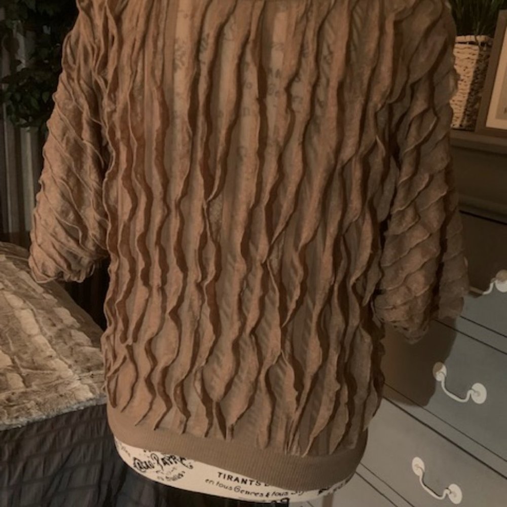 Ruffled Top - Picture 4 of 4